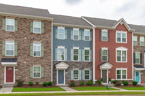 1092 Ambergate Sta, Apex, NC, 27502-2418 | Card Image