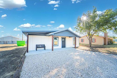 905 W 5th St, Breckenridge, TX, 76424-2763 | Card Image