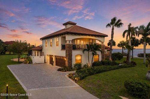 110 Utopia Cir, Merritt Island, FL, 32952-7133 | Card Image