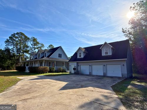 1818 Union Carbide Rd, woodbine, GA, 31569-4334 | Card Image