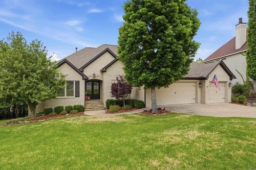 32 Winthrop Pt, Little Rock, AR, 72211-3797 | Card Image