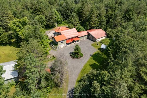 2171 Muskoka 117 Road, Lake of Bays, ON, P0B1A0 | Card Image