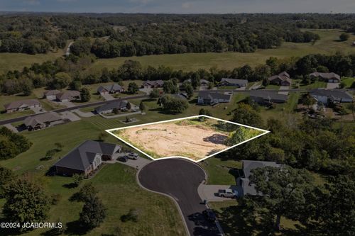 3814 Pear Tree Ct, Jefferson City, MO, 65101-9885 | Card Image