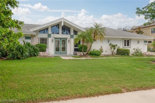 521 Alameda Ct, MARCO ISLAND, FL, 34145-5829 | Card Image