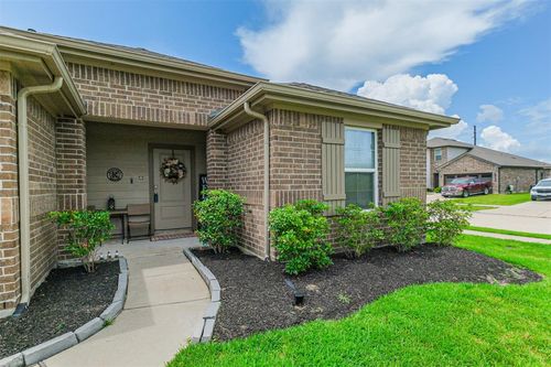 826 Green Clover Ln, Rosharon, TX, 77583-1557 | Card Image
