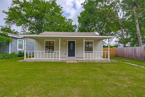 1515 W Sears St, Denison, TX, 75020-3509 | Card Image
