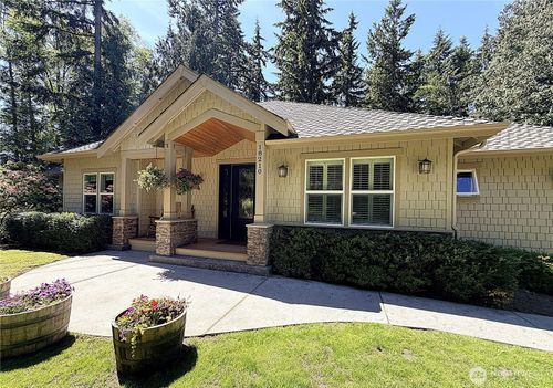 18210 Homeview Dr, Edmonds, WA, 98026-5550 | Card Image