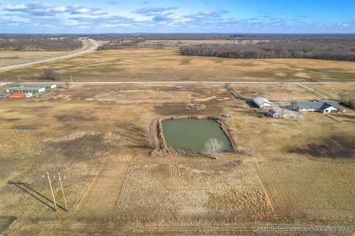4 S 417th East Ave, Coweta, OK, 74429 | Card Image