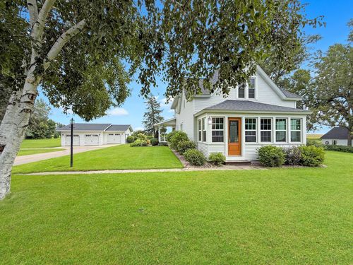 9090 30th Ave Se, Granite Falls, MN, 56241-1894 | Card Image