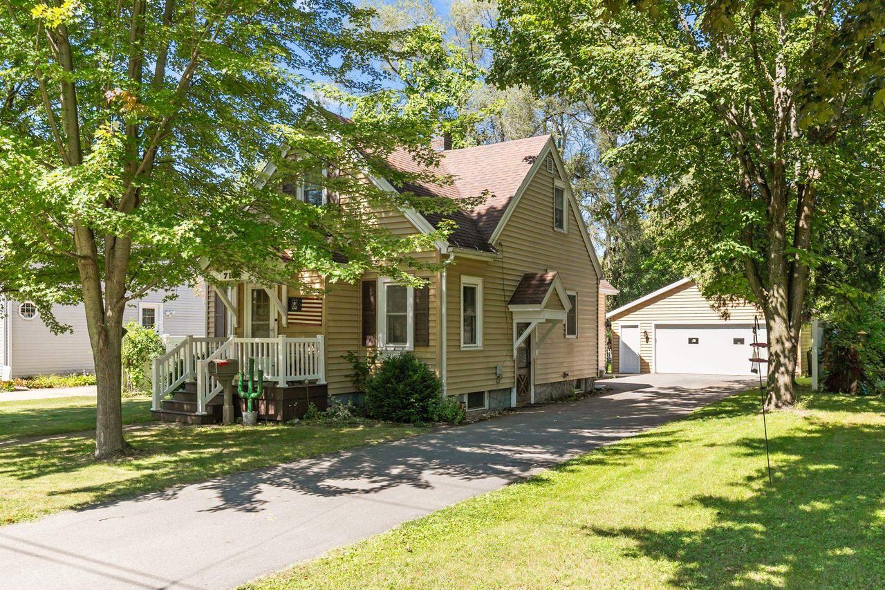 Royalton St, Waupaca, WI 54981