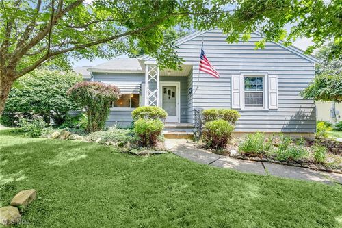 1941 Fisher Dr, Wooster, OH, 44691-2119 | Card Image