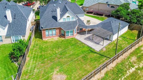 3324 Creek Gate Dr, League City, TX, 77573-1992 | Card Image