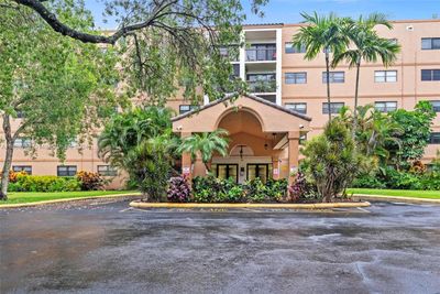 501 - 701 Nw 19th St, Condo with 2 bedrooms, 2 bathrooms and null parking in Fort Lauderdale FL | Image 1