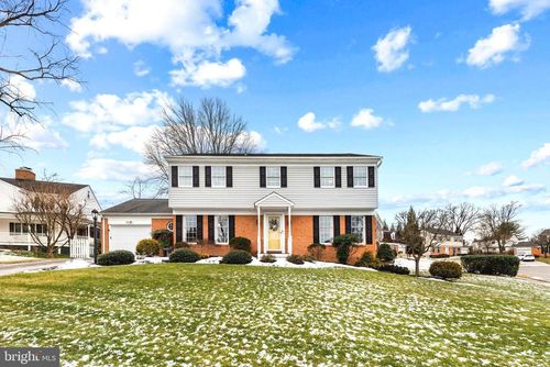 6 Sandspring Ct, COCKEYSVILLE, MD, 21030-3118 | Card Image