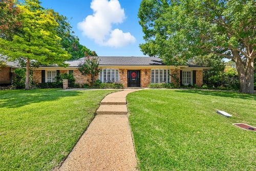 3904 Stonehenge Rd, Fort Worth, TX, 76109-3414 | Card Image