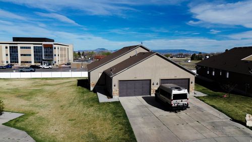 390 700, Vernal, UT, 84078-1533 | Card Image