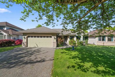 22109 Old Yale Rd, House other with 3 bedrooms, 2 bathrooms and 2 parking in Langley BC | Image 1