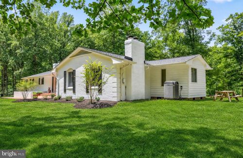 13310 Country Way Cir, Fredericksburg, VA, 22407-2336 | Card Image