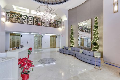 1008-255 Evernia St, West Palm Beach, FL, 33401-5678 | Card Image