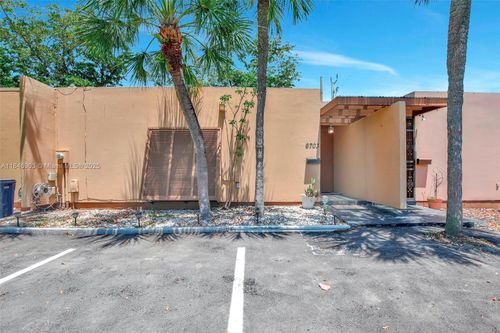 6703 Kingsmoor Way, Miami Lakes, FL, 33014-6519 | Card Image