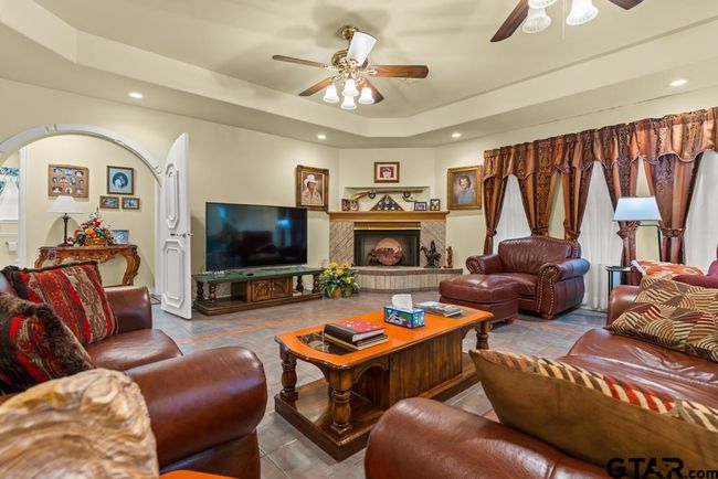 841 Pops Landing Rd, House other with 3 bedrooms, 2 bathrooms and null parking in Ore City TX | Image 32