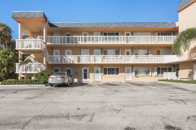 APT-310 - 131 Doolen Ct, Condo with 2 bedrooms, 2 bathrooms and null parking in North Palm Beach FL | Image 14