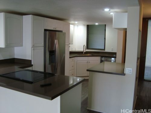 111c-511 Hahaione St, Honolulu, HI, 96825-1415 | Card Image
