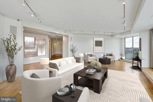 13031304-5600 Wisconsin Ave, CHEVY CHASE, MD, 20815-4405 | Card Image