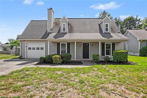 1652 Quillmark Rd, Winston-Salem, NC, 27127-5842 | Card Image