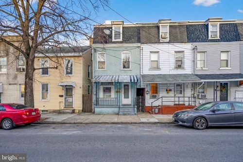 337 N 2nd St, Allentown, PA, 18102-3537 | Card Image