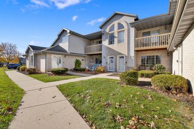 1 - 9374 W Loomis Road, Condo with 2 bedrooms, 2 bathrooms and null parking in FRANKLIN WI | Image 2