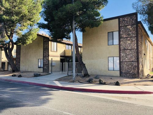617 E Ridgecrest Blvd, Ridgecrest, CA, 93555-3963 | Card Image