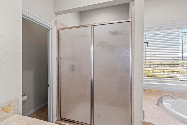 Primary bath shower | Image 33