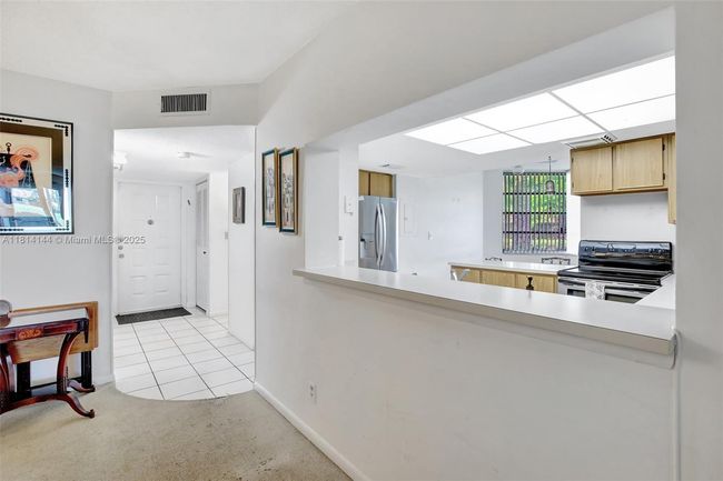 APT-101 - 9510 Seagrape Dr, Condo with 3 bedrooms, 2 bathrooms and null parking in Davie FL | Image 10