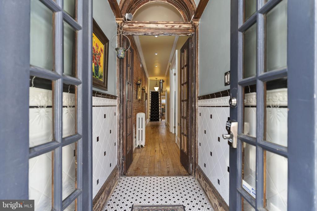 Residential in PHILADELPHIA 4