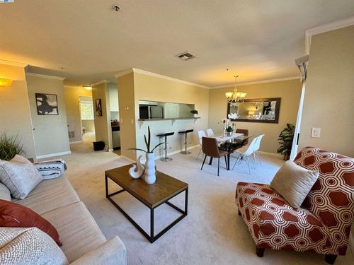 apt-367-490 Bollinger Canyon Ln, San Ramon, CA, 94582-9016 | Card Image