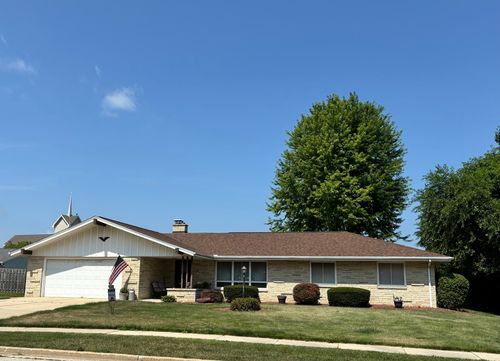 407 Franklin St, West Bend, WI, 53090-9550 | Card Image