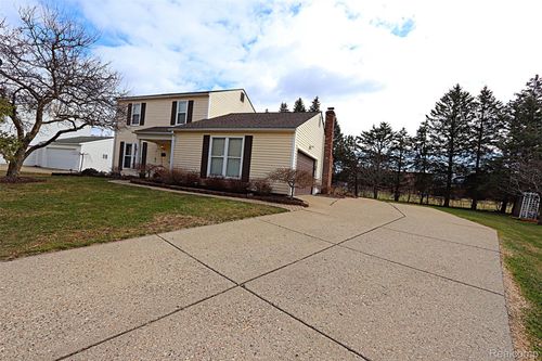 27892 Gettysburg St, Farmington Hills, MI, 48331-3119 | Card Image