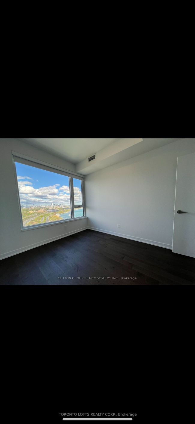 1926 Lake Shore Blvd W, Home with 1 bedrooms, 3 bathrooms and null parking in Toronto ON | Image 16
