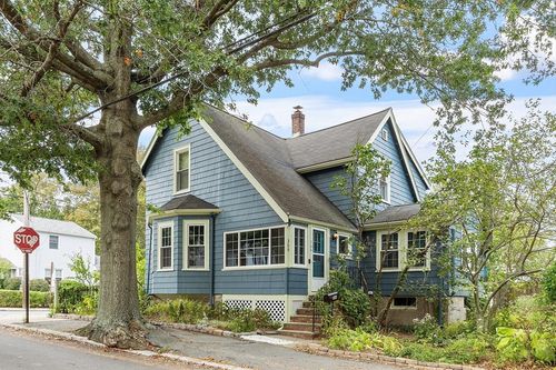 366 Grove St, Melrose, MA, 02176-5034 | Card Image