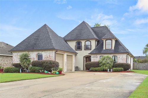 112 Panther Run, Destrehan, LA, 70047-3131 | Card Image