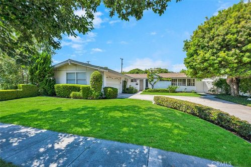 2931 Salmon Dr, Los Alamitos, CA, 90720-4654 | Card Image