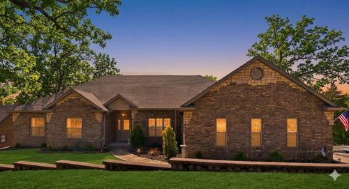 24 Lands End, Kimberling City, MO, 65686-8369 | Card Image