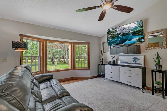 Large bay window | Image 6