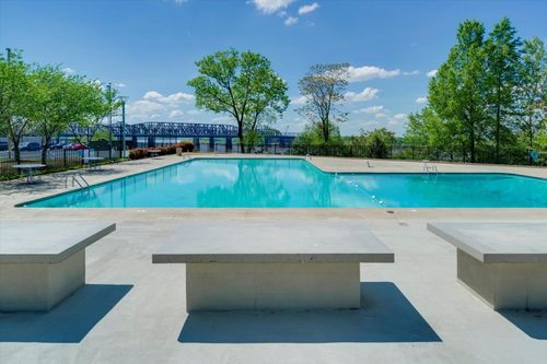202-655 S Riverside Dr, Memphis, TN, 38103-4617 | Card Image