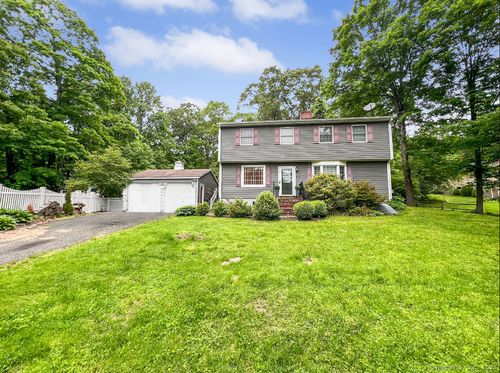 28 Blakeman Dr, Monroe, CT, 06468-1413 | Card Image
