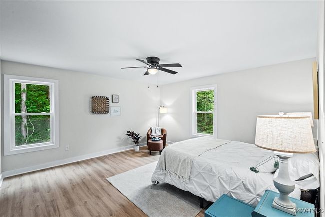 Large primary suite with views of all the trees, privacy, privacy | Image 14
