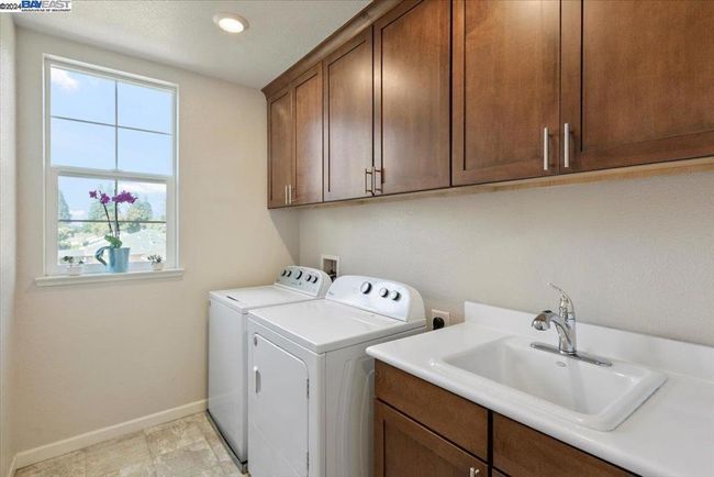 3326 Speros Loop, Home with 4 bedrooms, 3 bathrooms and 2 parking in Hayward CA | Image 21