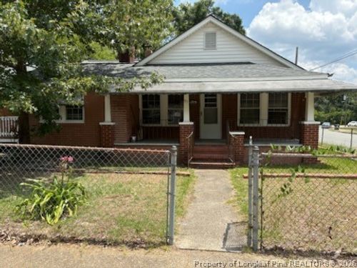 911 Henderson Ave, Fayetteville, NC, 28301-3931 | Card Image