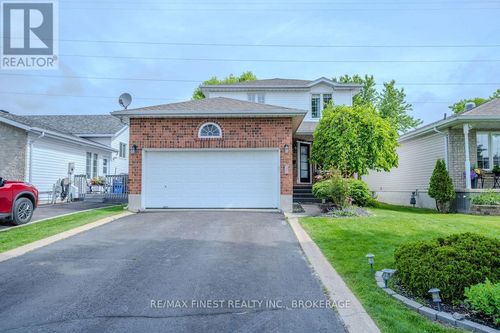 804 Peachwood St, Kingston, ON, K7P3G6 | Card Image